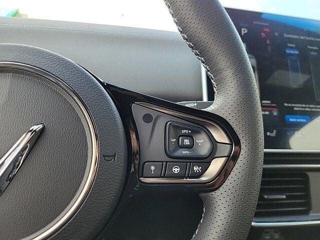 2025 VinFast VF 8 Eco - Photo 22