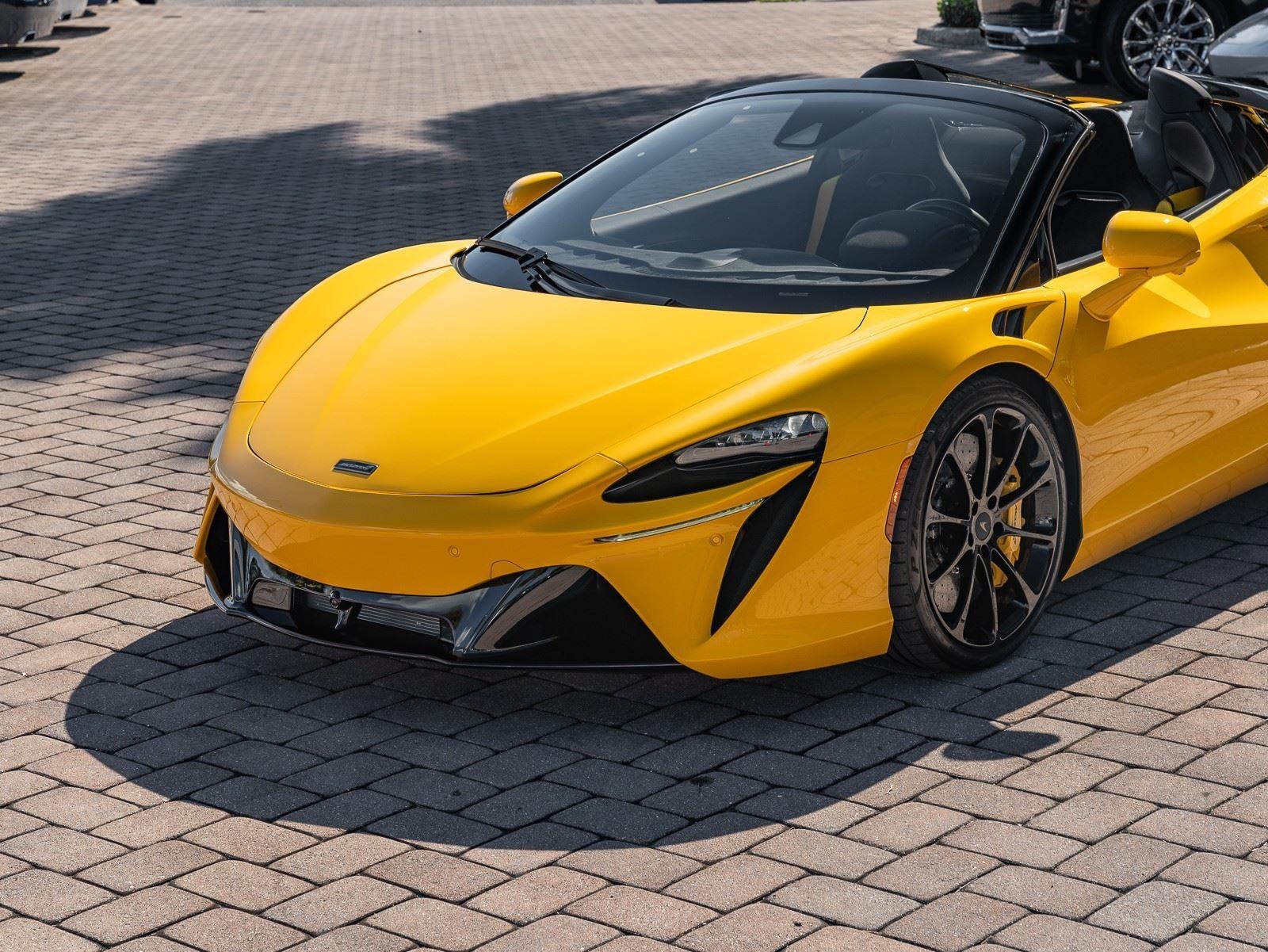 Used 2025 McLaren Artura TechLux