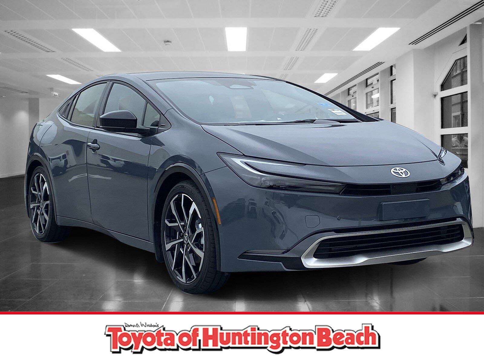 2026 Toyota Prius XSE Premium's photo