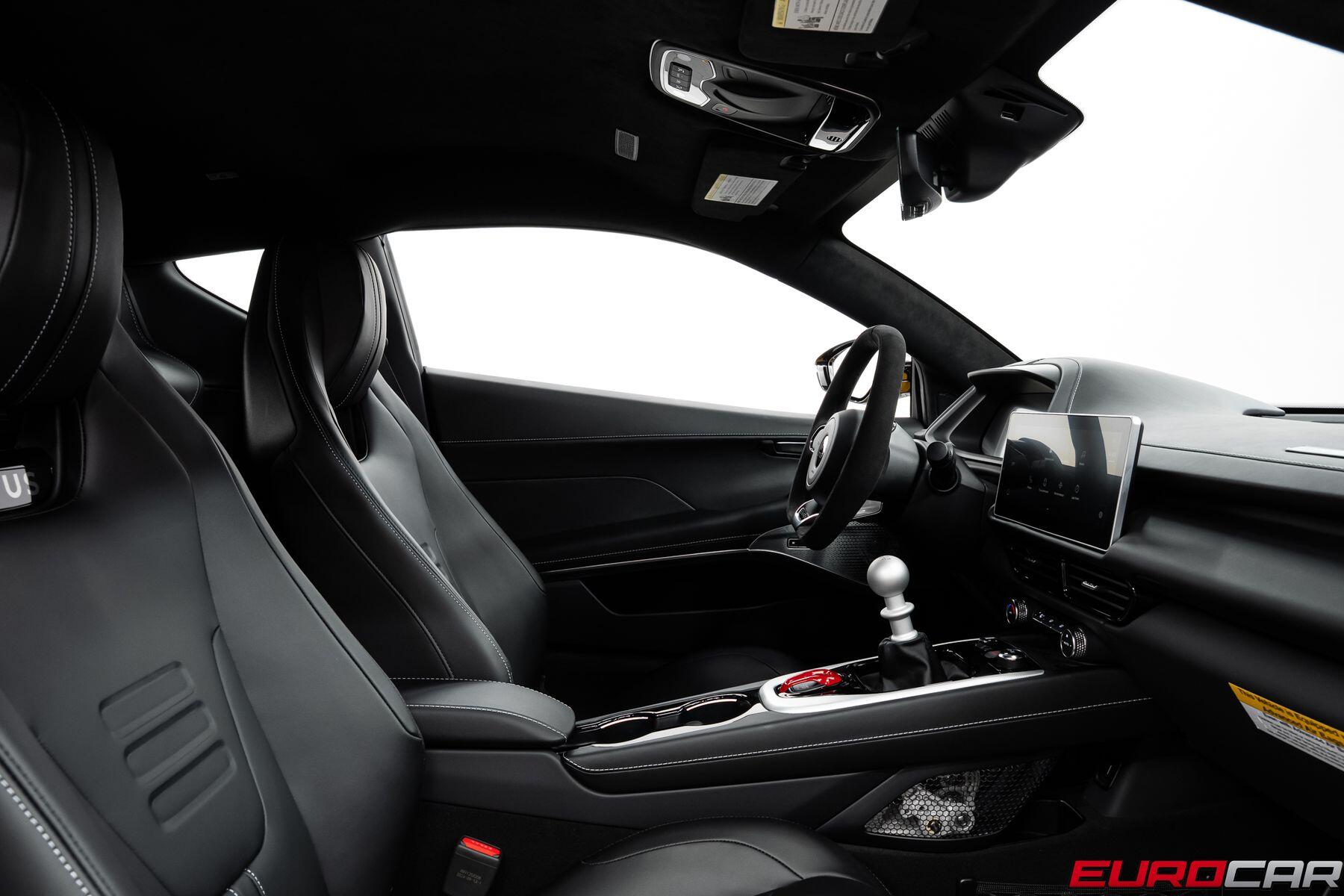 2026 Lotus Emira - Photo 37