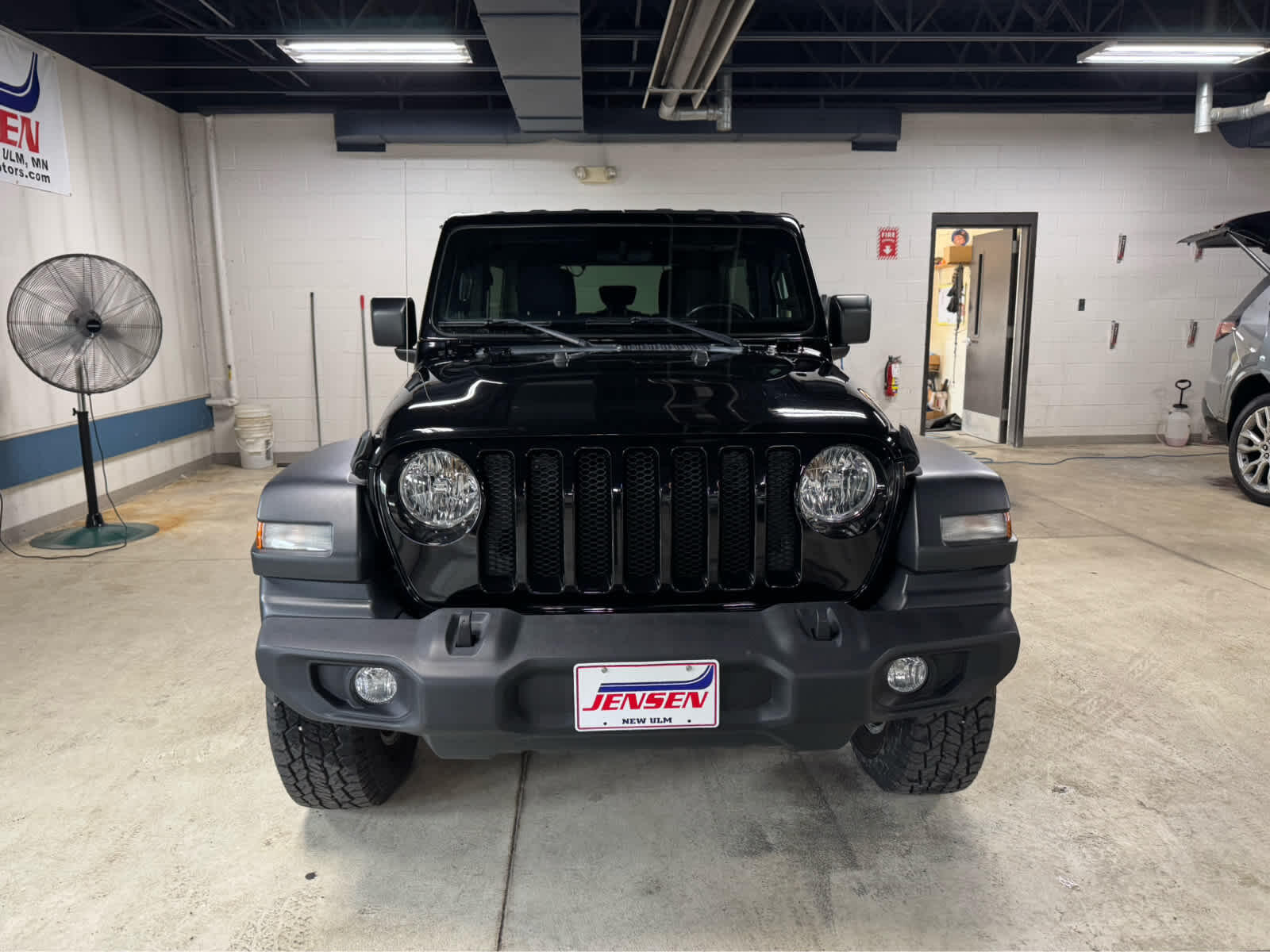 Used 2018 Jeep All-New Wrangler Unlimited Sport S with VIN 1C4HJXDG9JW105070 for sale in New Ulm, Minnesota