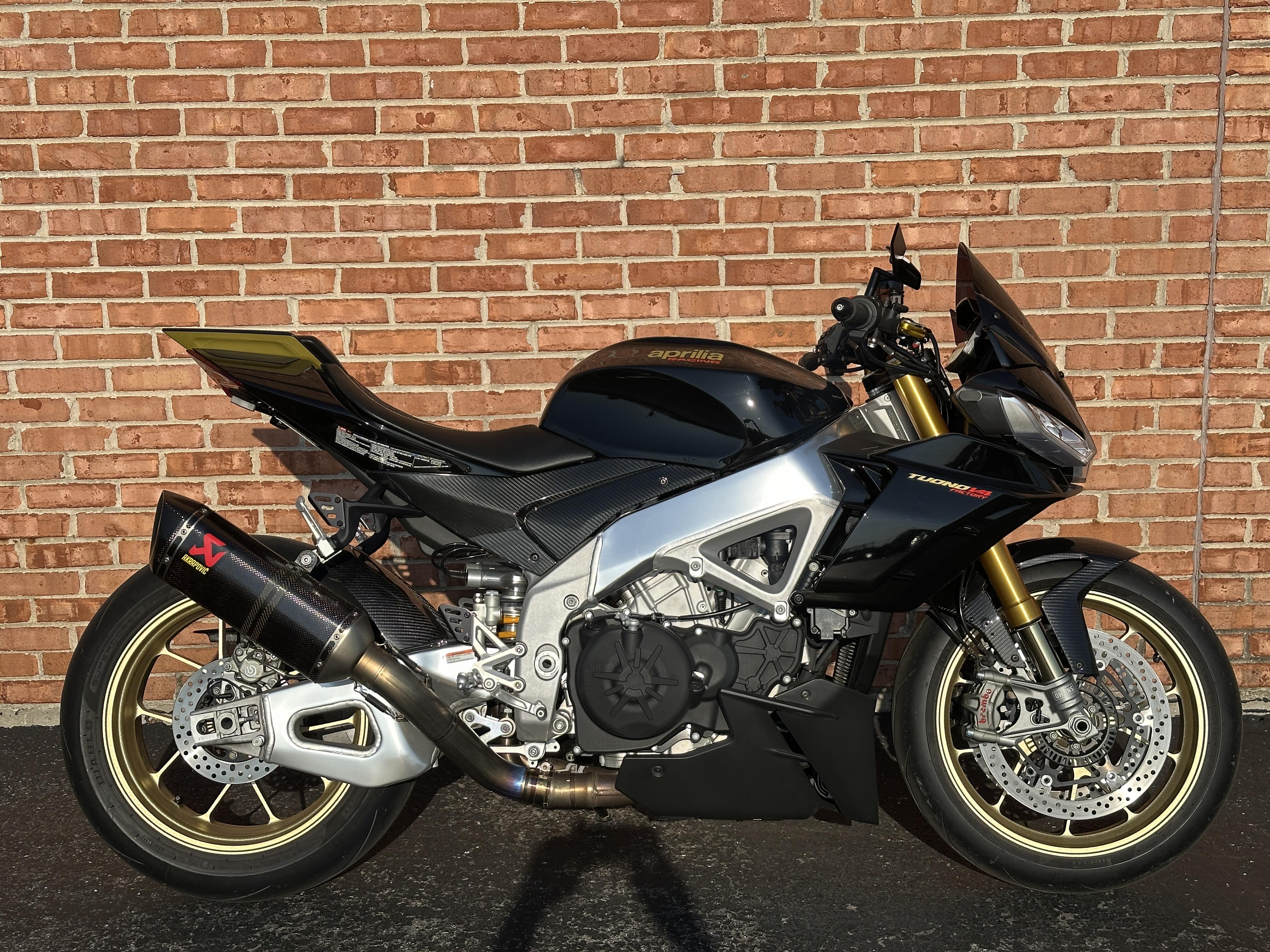 2023 Aprilia Tuono V4 1100 Factory
