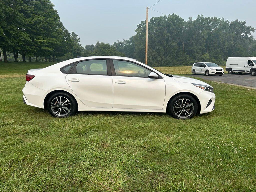 Used 2022 Kia FORTE LXS with VIN 3KPF24AD2NE473961 for sale in Angola, IN
