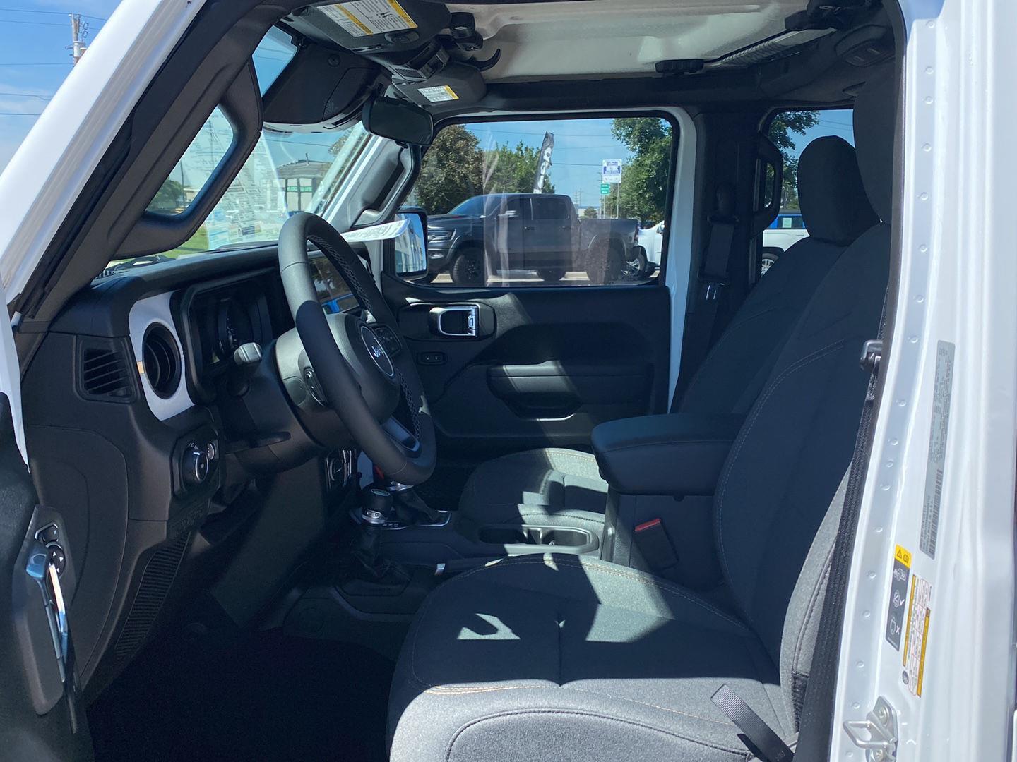 2025 Jeep Wrangler 4-Door Sport S - Photo 10
