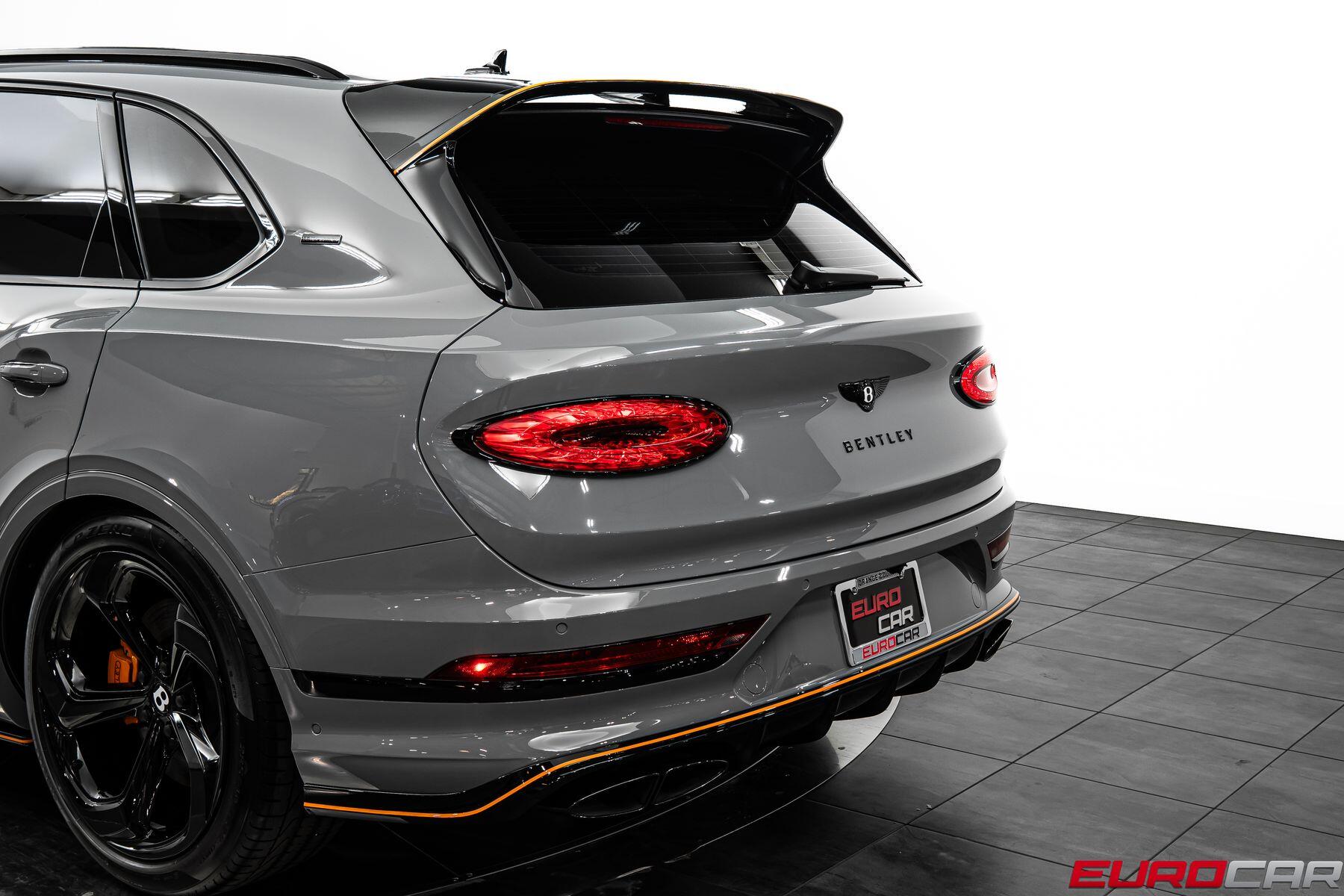 2025 Bentley Bentayga S Black Edition *PANORAMIC SUNROOF*Image 15