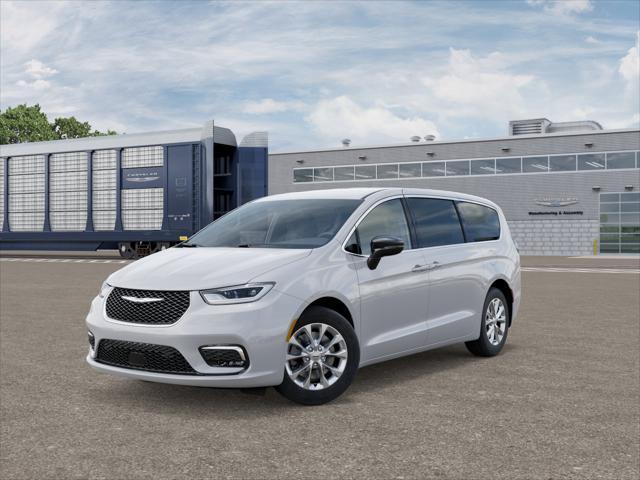 2026 Chrysler Pacifica Select's photo