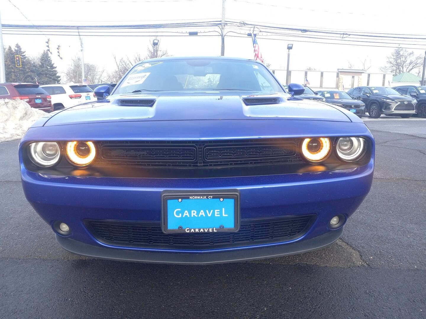 2022 Dodge Challenger SXT's photo