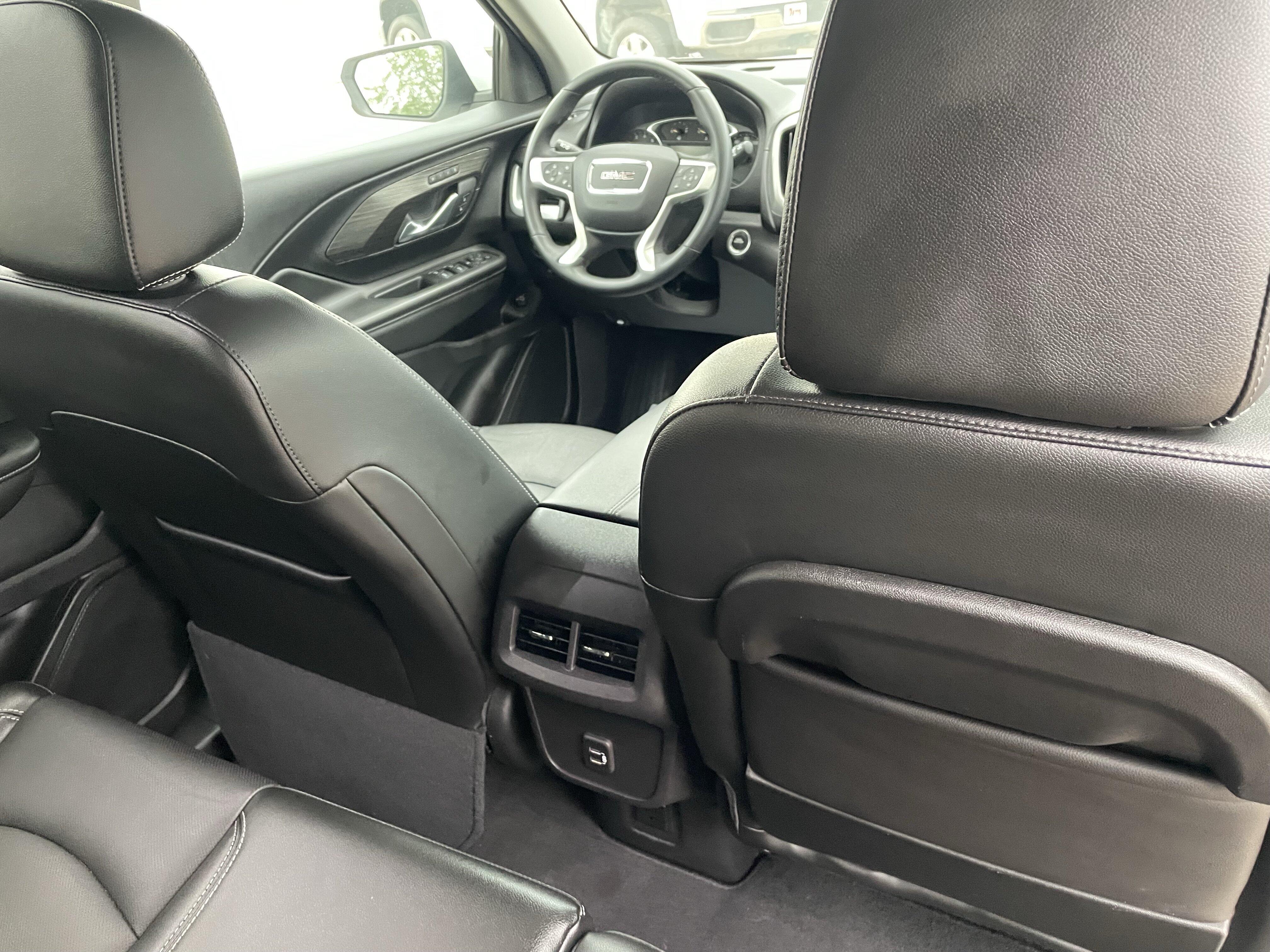 2024 GMC Terrain SLT - Photo 18