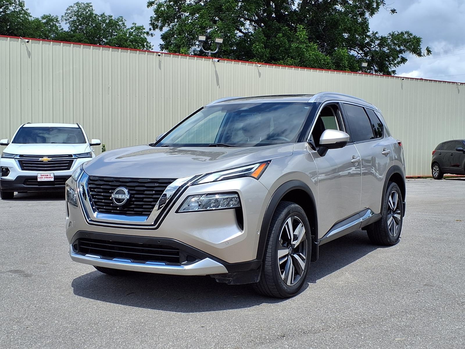 2023 Nissan Rogue Platinum FWD's photo