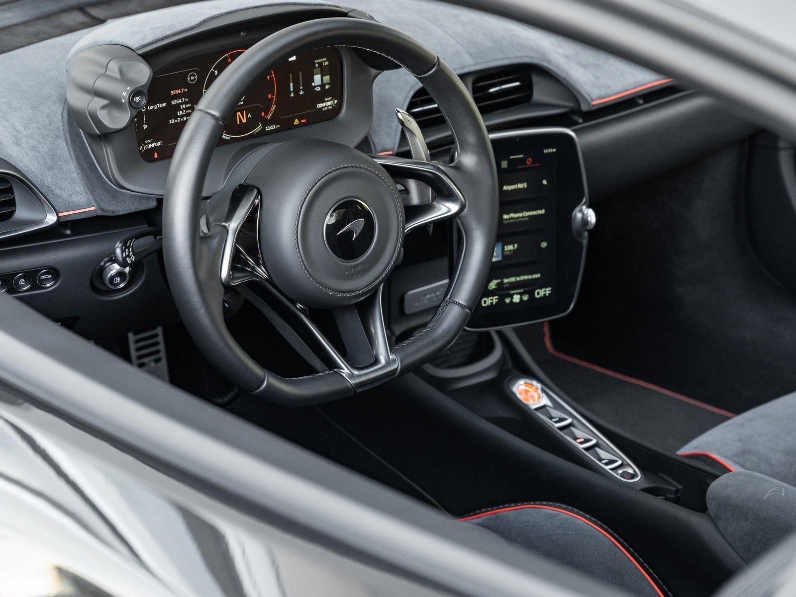 Used 2025 McLaren Artura Coupe