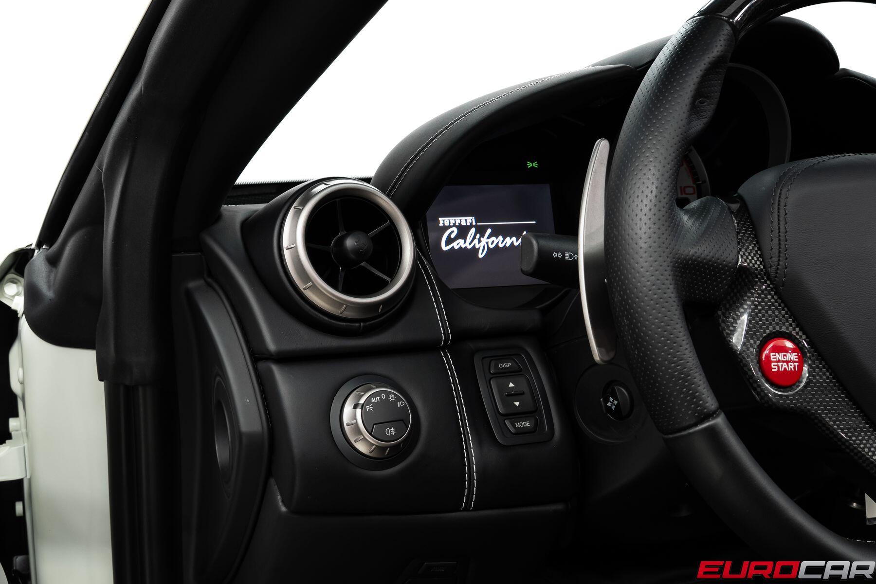 2013 Ferrari California *CARBON STEERING WHEEL * FRONT PPF*Image 27