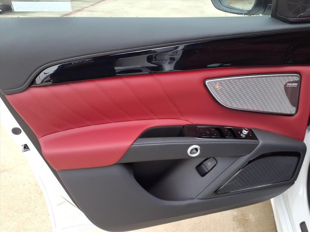2026 Maserati Grecale Modena V6 - Photo 16