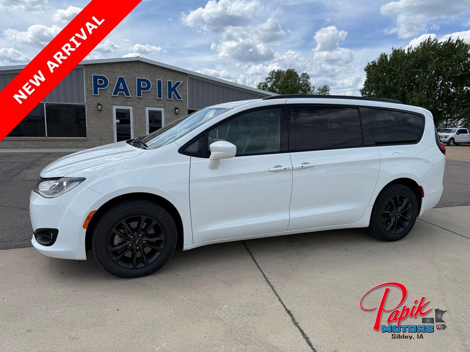 Used 2020 Chrysler Pacifica AWD LAUNCH EDITION with VIN 2C4RC3BG2LR290780 for sale in Luverne, Minnesota