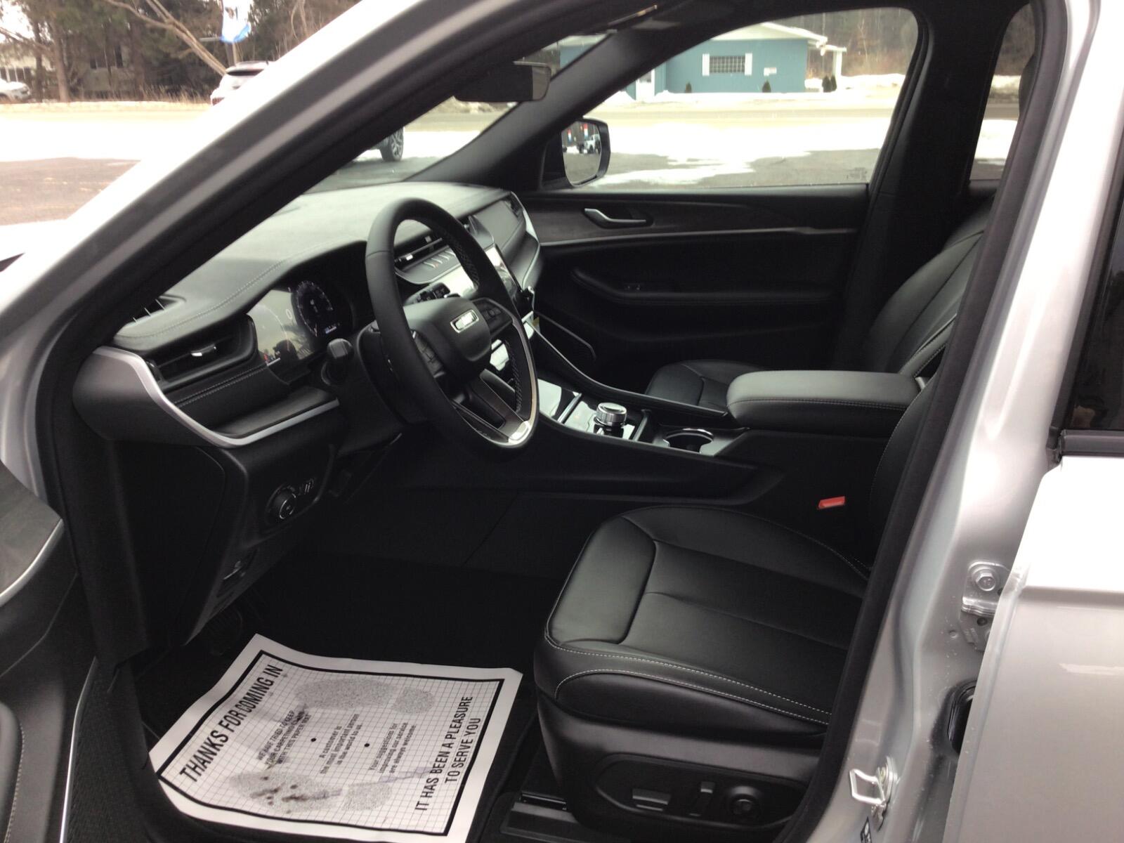 2026 Jeep Grand Cherokee L Limited - Photo 17