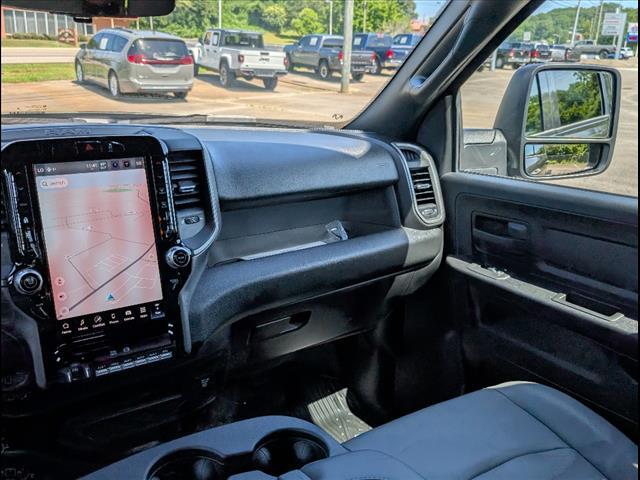 2025 RAM 3500 Chassis Tradesman - Photo 8