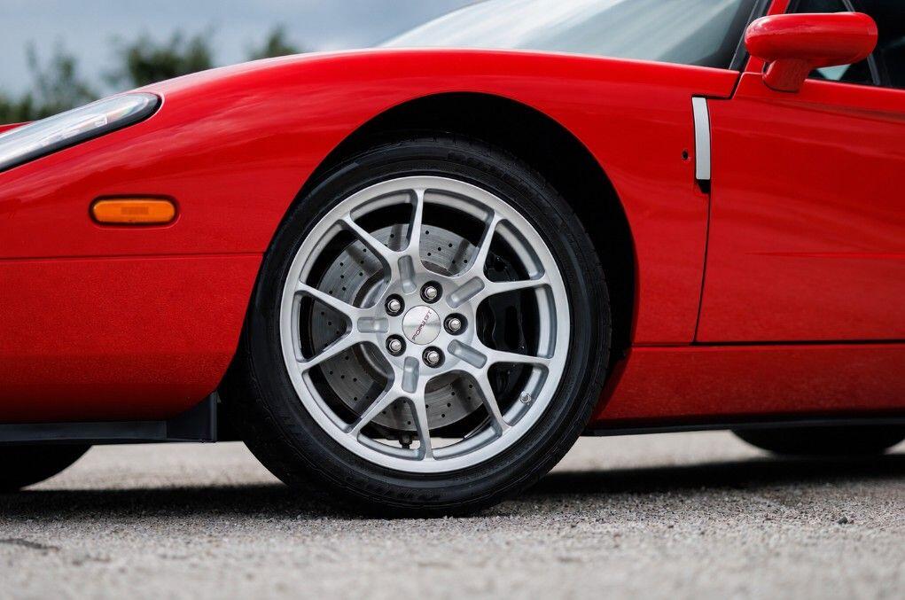 2005 Ford GT Base - Photo 22