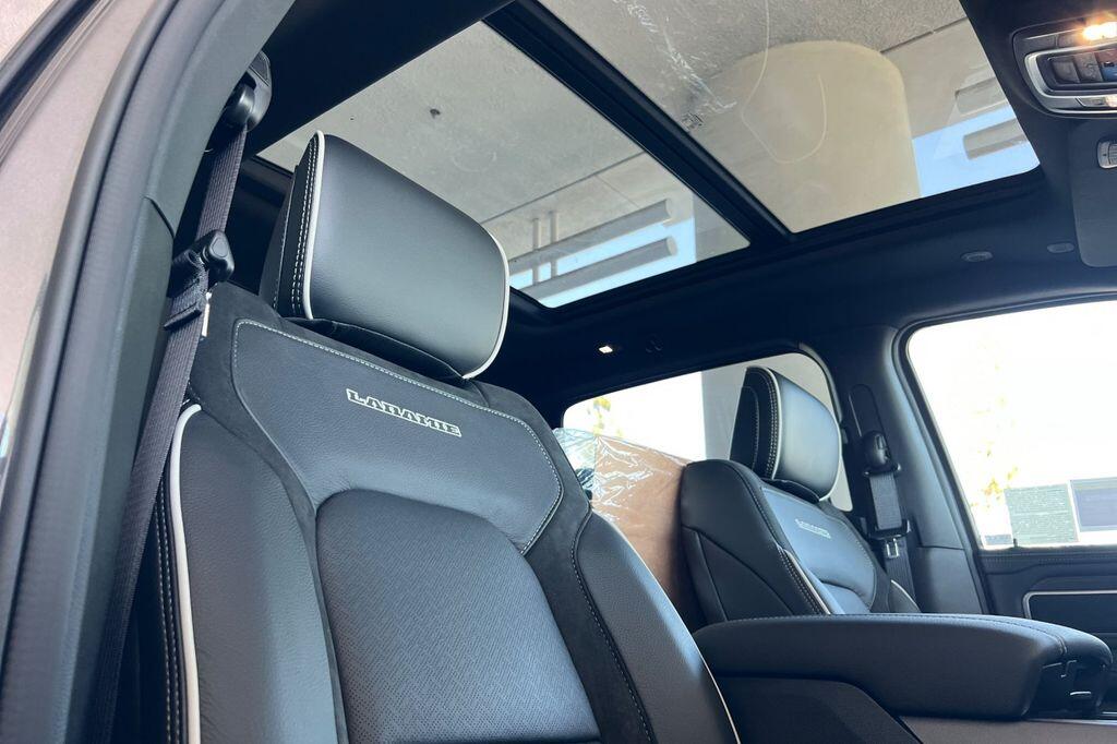 2026 RAM 1500 Laramie - Photo 16