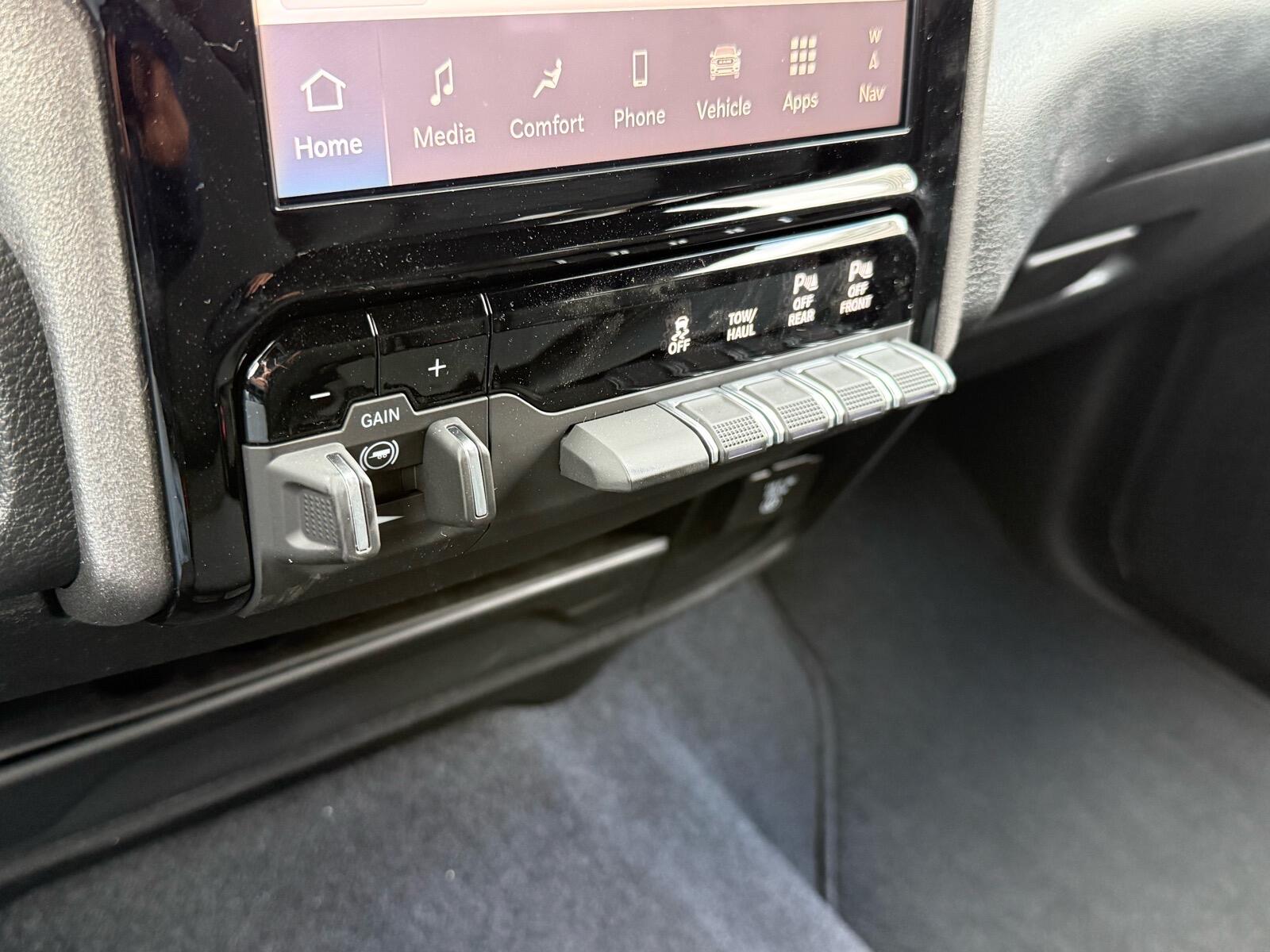 2026 RAM 2500 Tradesman/Black Express - Photo 9