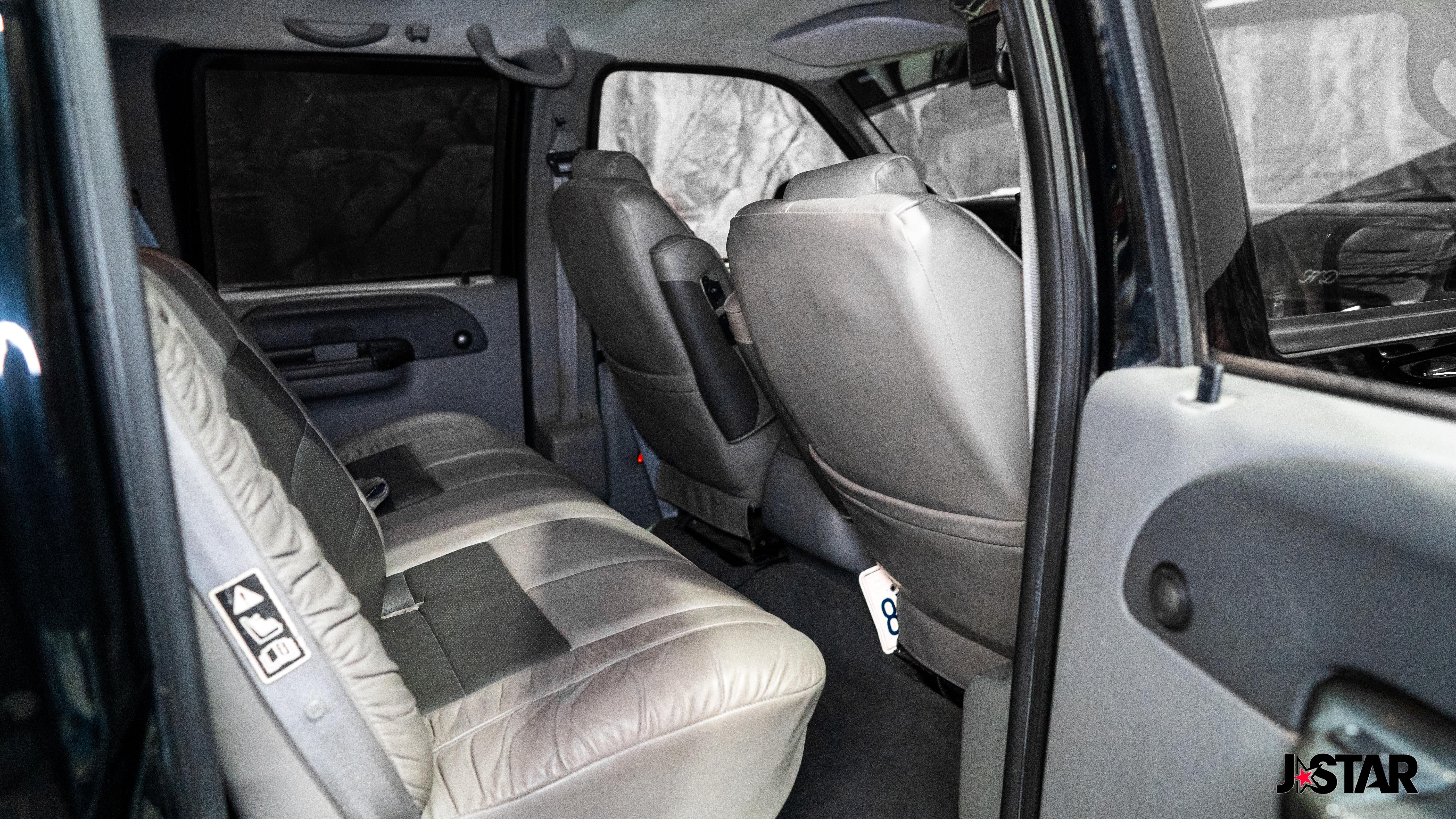 2008 Ford F-650 - Photo 15