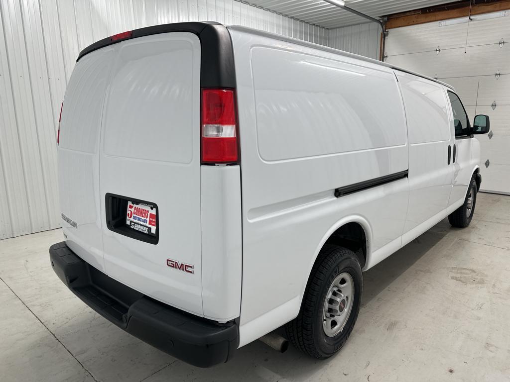 2023 GMC Savana Cargo Work Van photo 7