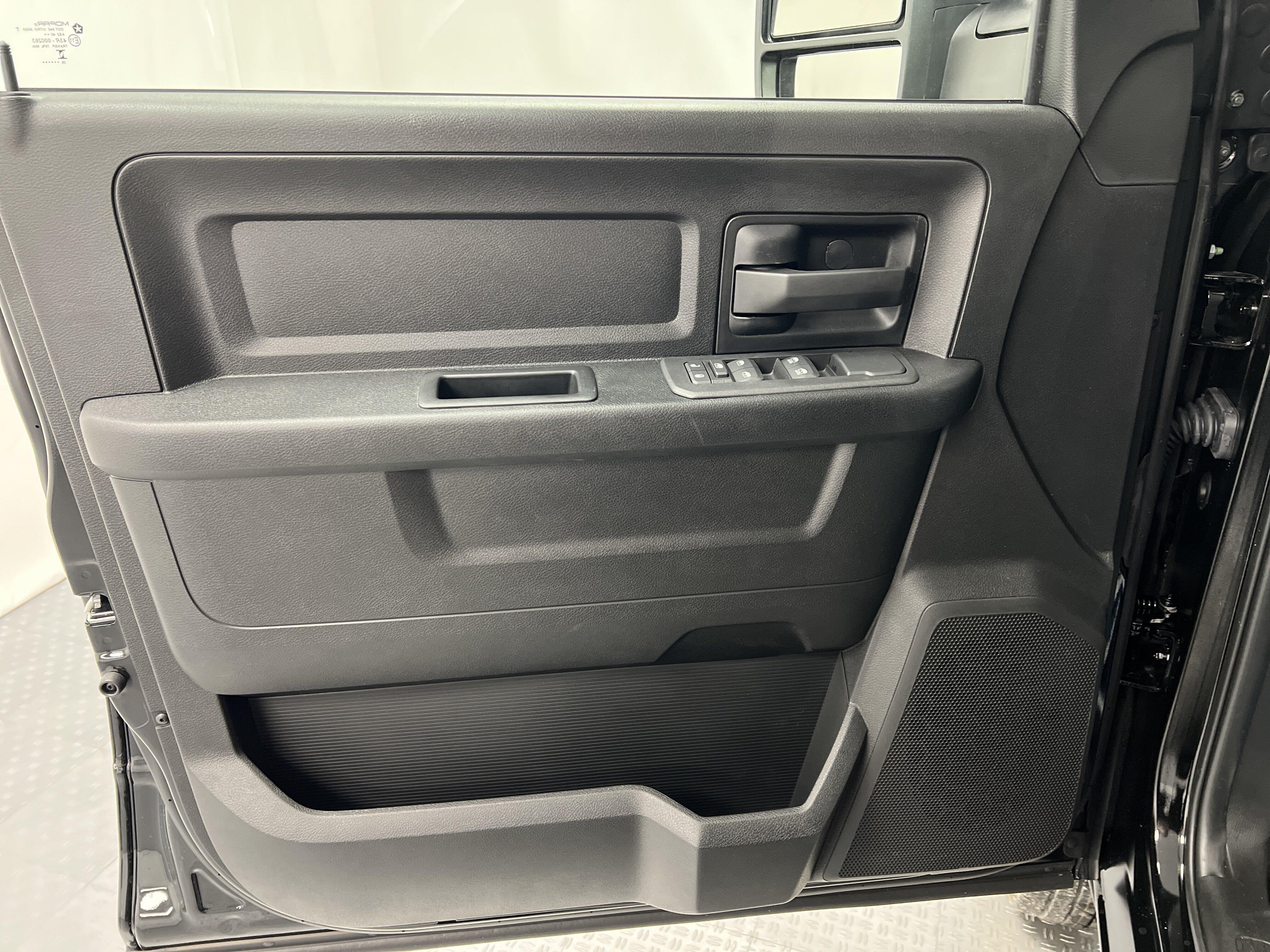 2027 RAM Ram 3500 Pickup Tradesman - Photo 14
