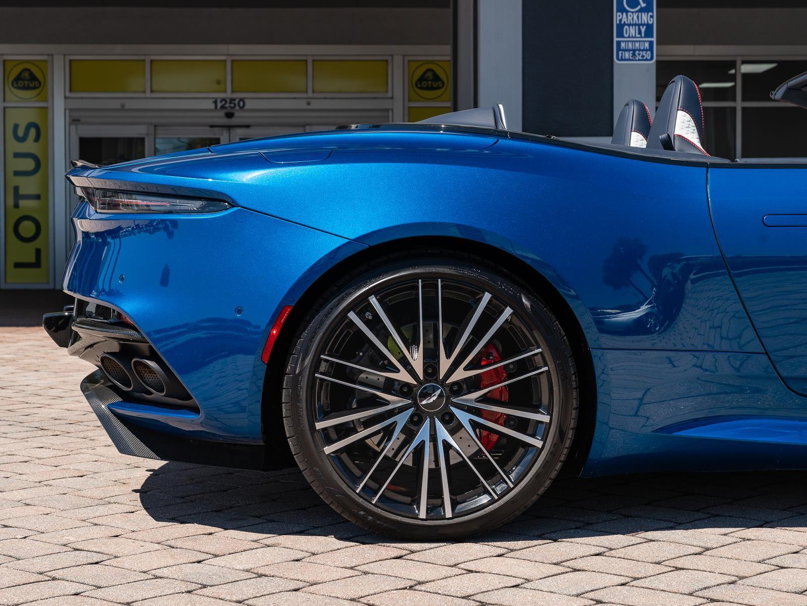 Used 2022 Aston Martin DBS Superleggera