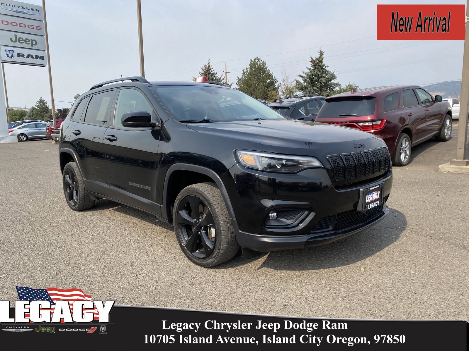 Used 2020 Jeep Cherokee Latitude Plus with VIN 1C4PJMLB1LD604833 for sale in Island City, OR