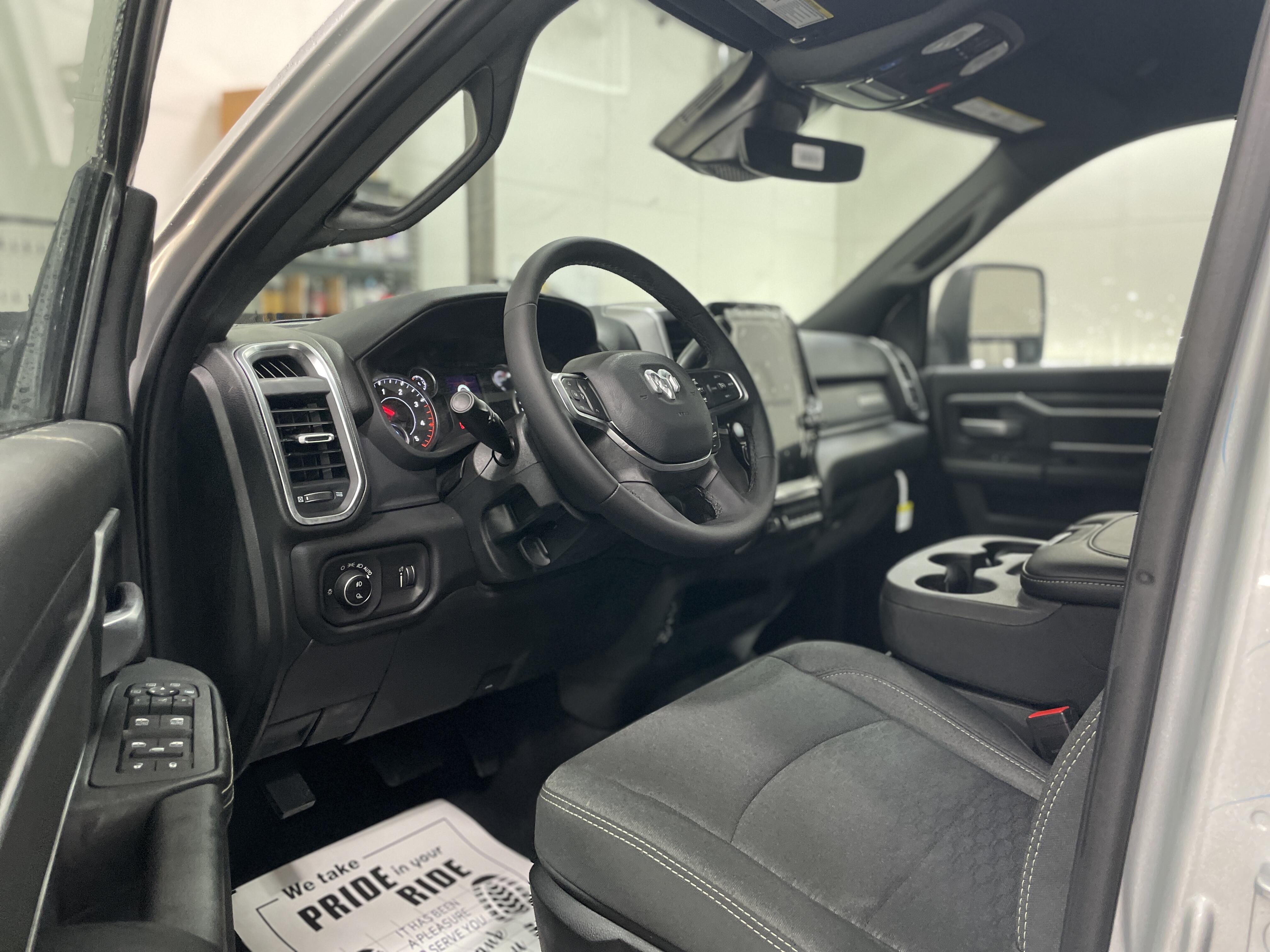 2026 RAM 2500 Big Horn - Photo 8