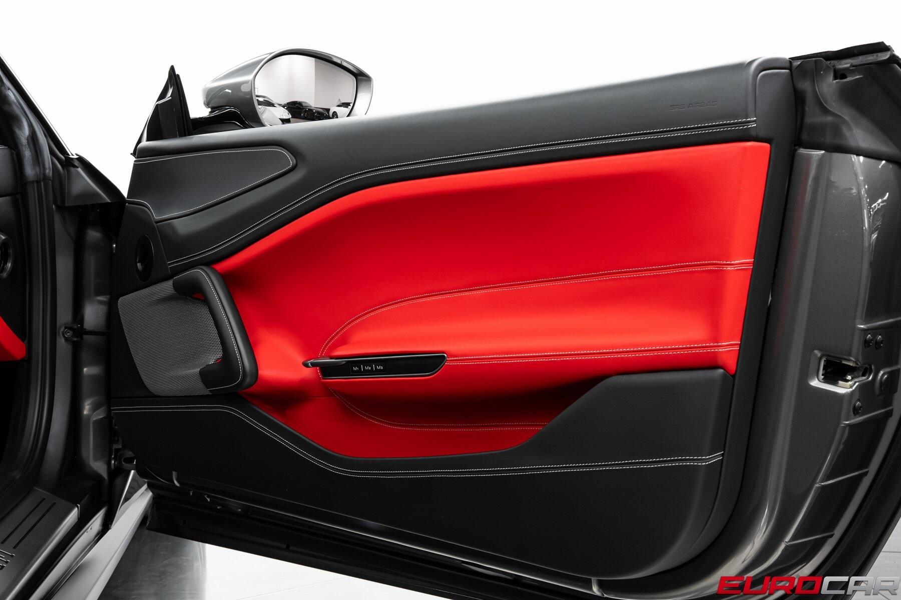 2020 Ferrari GTC4Lusso V12 *PASSENGER DISPLAY * CARBON STEERING WHEEL*Image 24