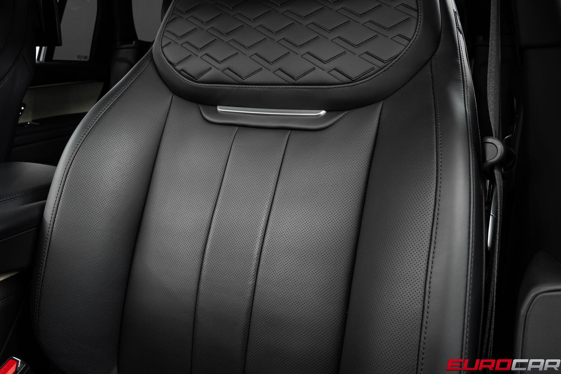 2025 Land Rover Range Rover SV *EXECUTIVE REAR SEATS * CUSTOM AL13 WHEELS*Image 40