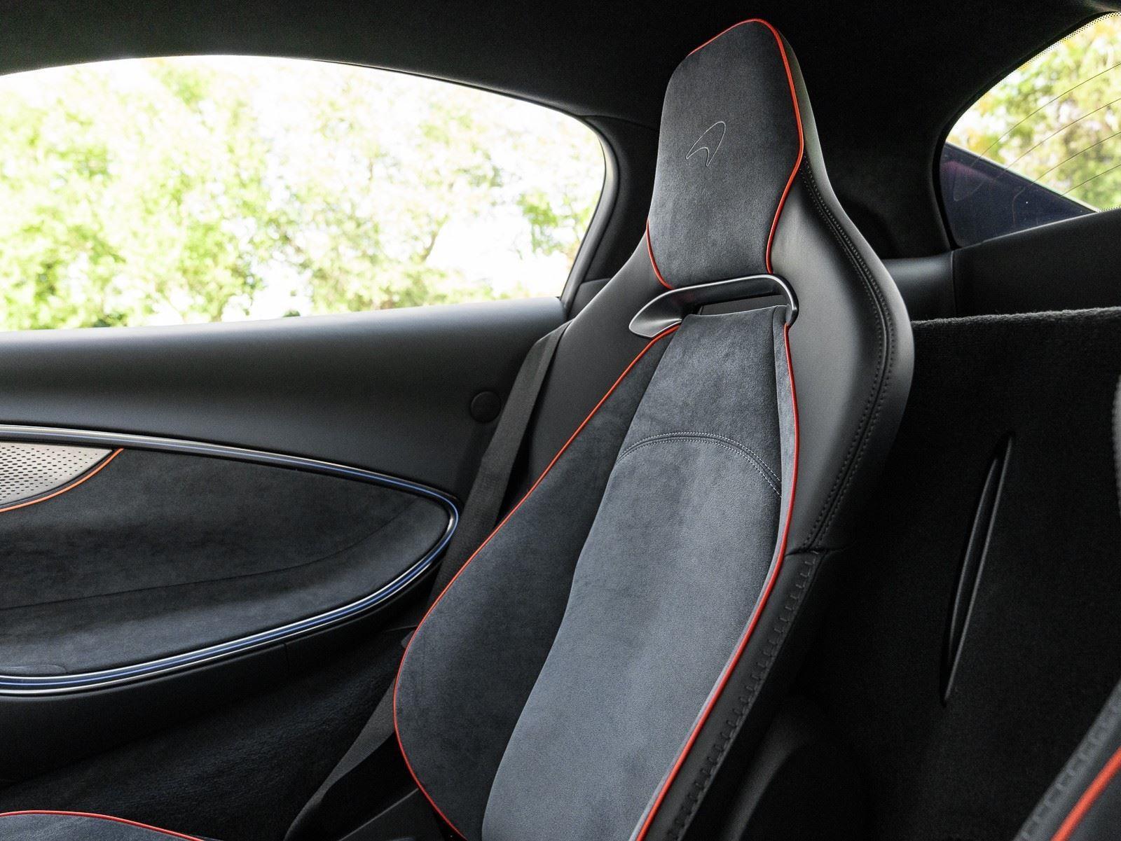 Used 2025 McLaren Artura Coupe