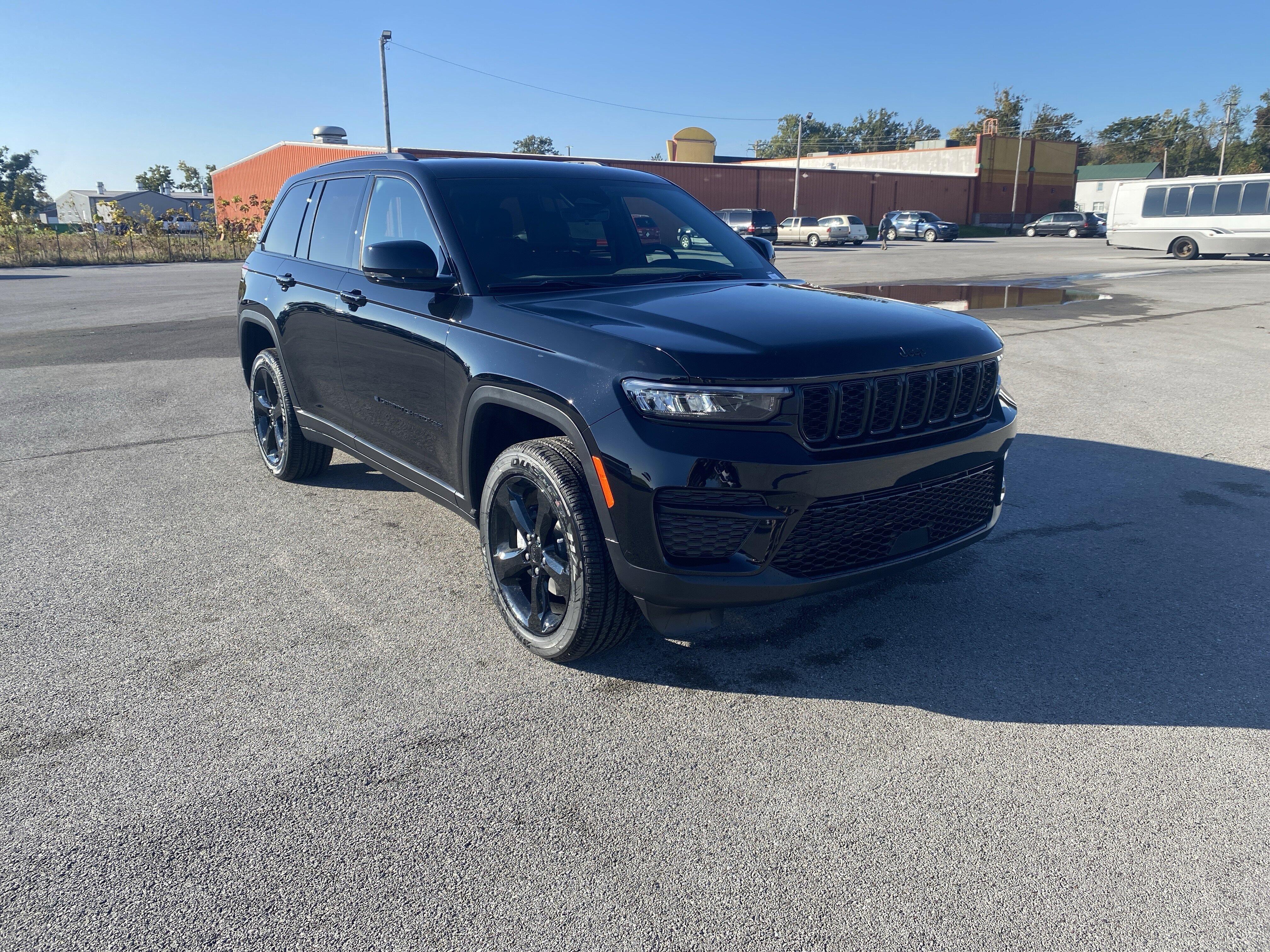 2025 Jeep Grand Cherokee Altitude