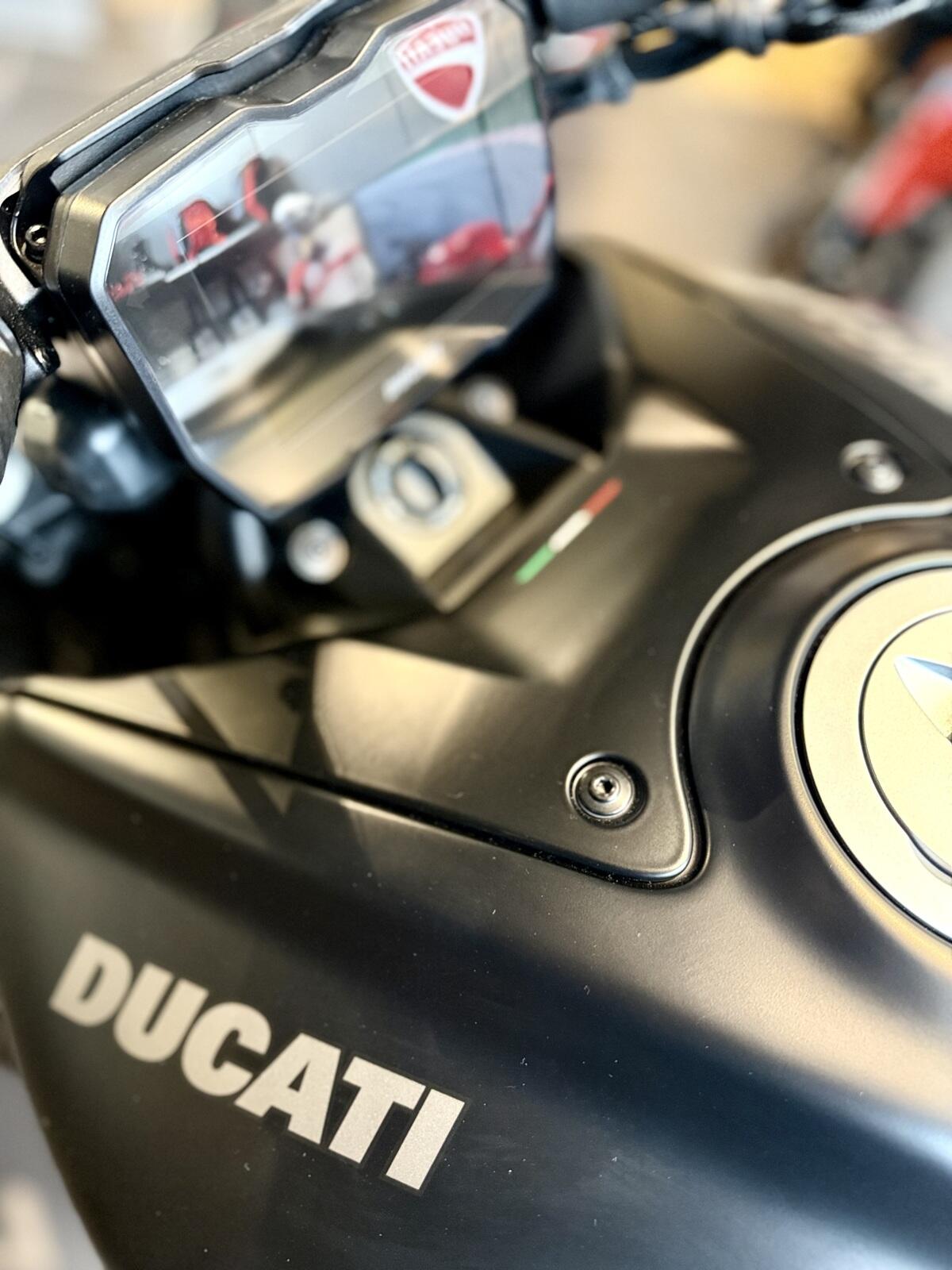New 2026 Ducati DIAVEL V4 