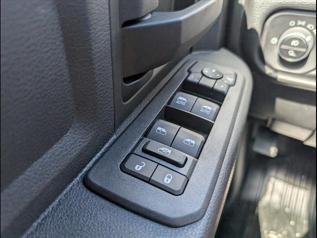 2025 RAM 3500 Chassis Tradesman - Photo 16