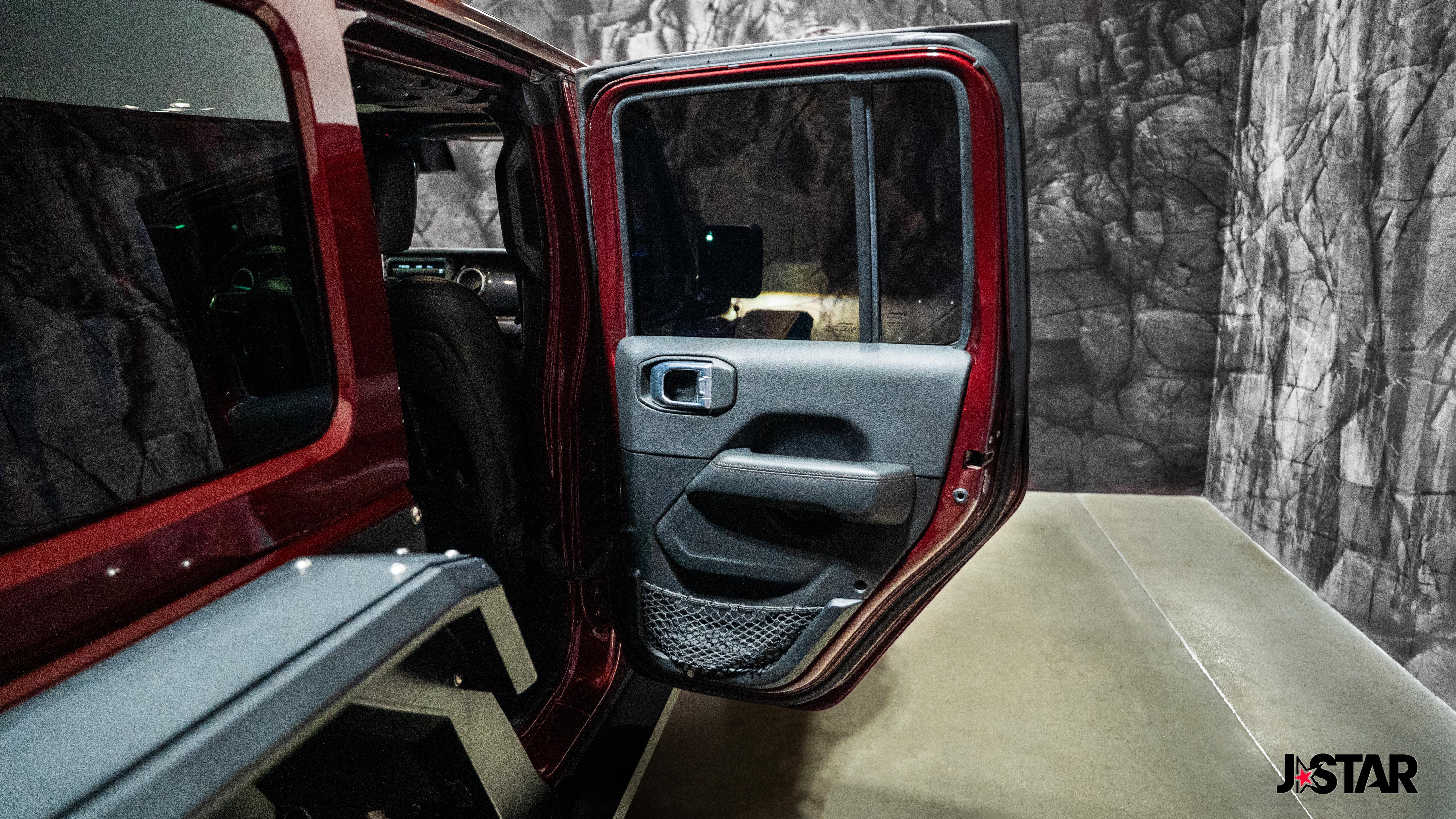 2021 Jeep Wrangler Unlimited Rubicon 392 - Photo 16