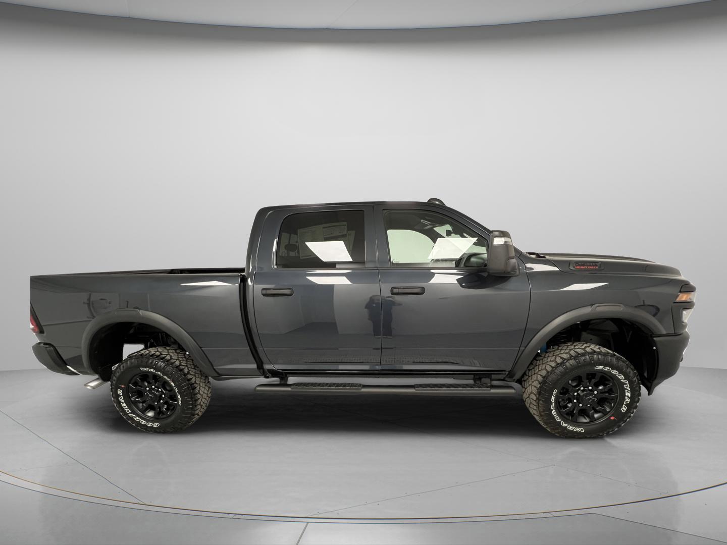 2026 RAM 2500 Tradesman - Photo 9