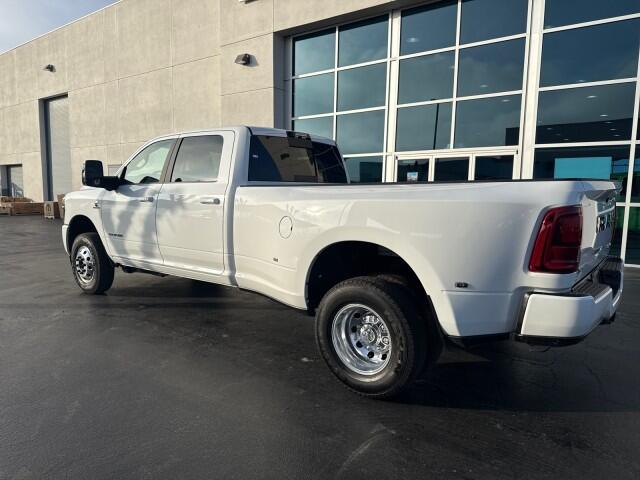 2026 RAM 3500 Laramie - Photo 6
