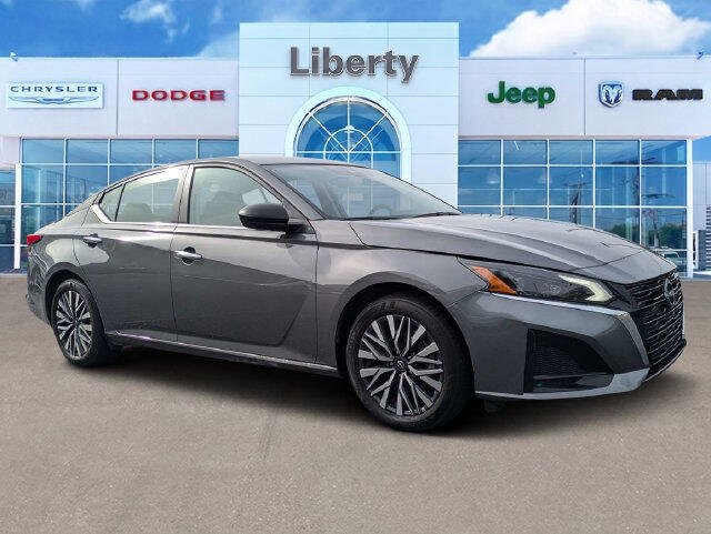 2025 Nissan Altima SV