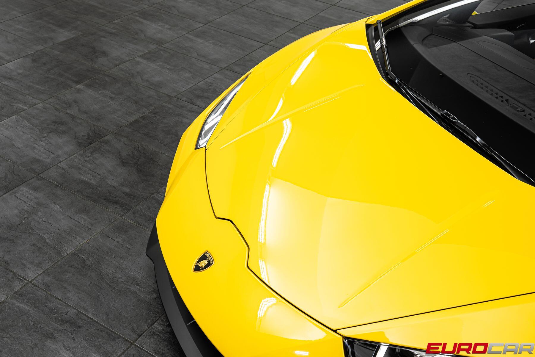 2021 Lamborghini Huracan EVO RWD *CARBON SPORT SEATS * FRONT PPF*Image 9
