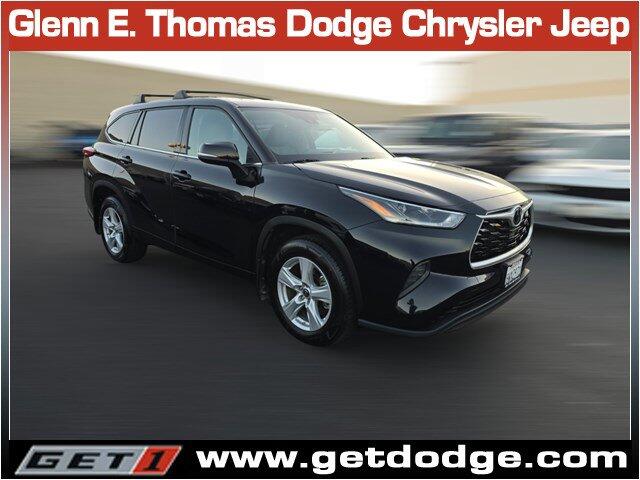 Used 2021 Toyota Highlander L with VIN 5TDCZRAH2MS526676 for sale in Signal Hill, CA