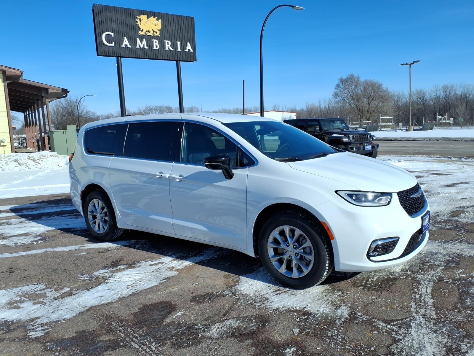 2026 Chrysler Pacifica Select