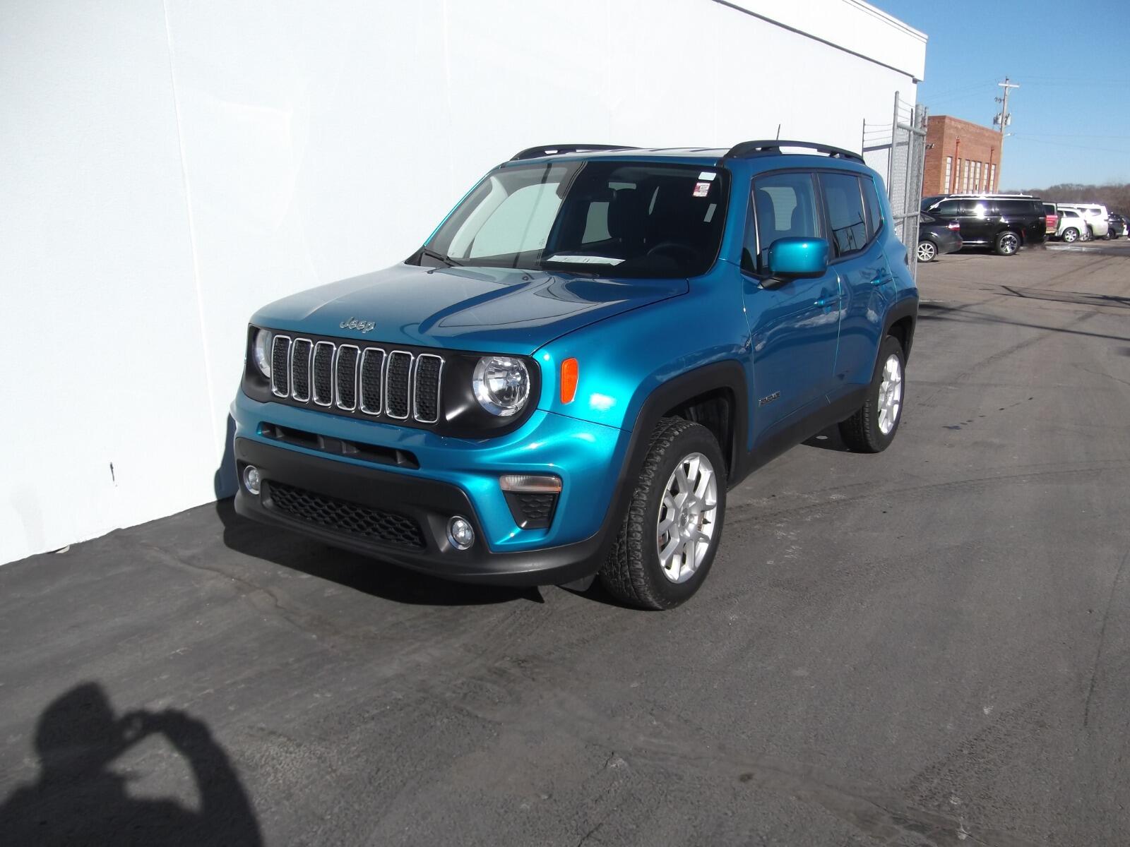 Used 2020 Jeep Renegade Latitude with VIN ZACNJBBB4LPL31477 for sale in Kansas City