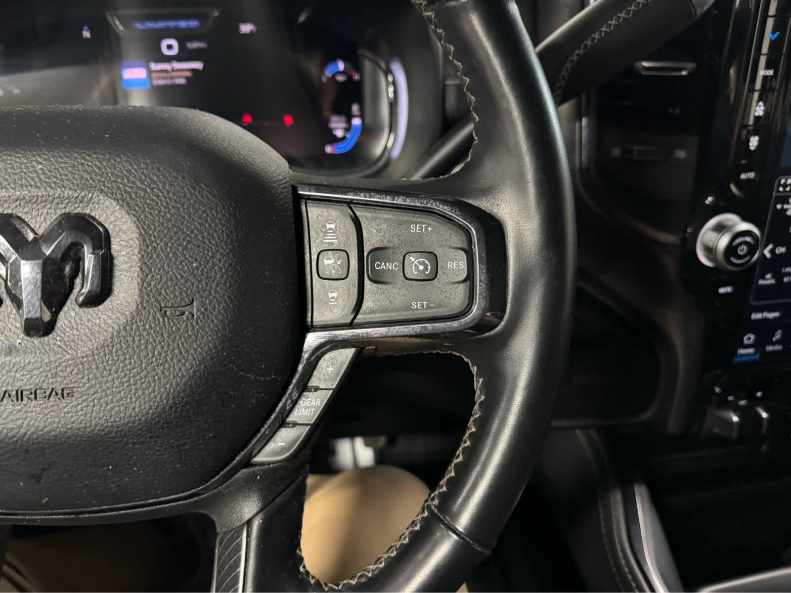 2024 RAM Ram 3500 Pickup Limited - Photo 20