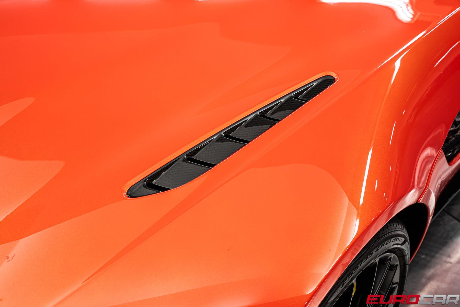 2022 Aston Martin Vantage Roadster *SPECIAL FACTORY PAINT * IMMACULATE CONDITION*Image 13