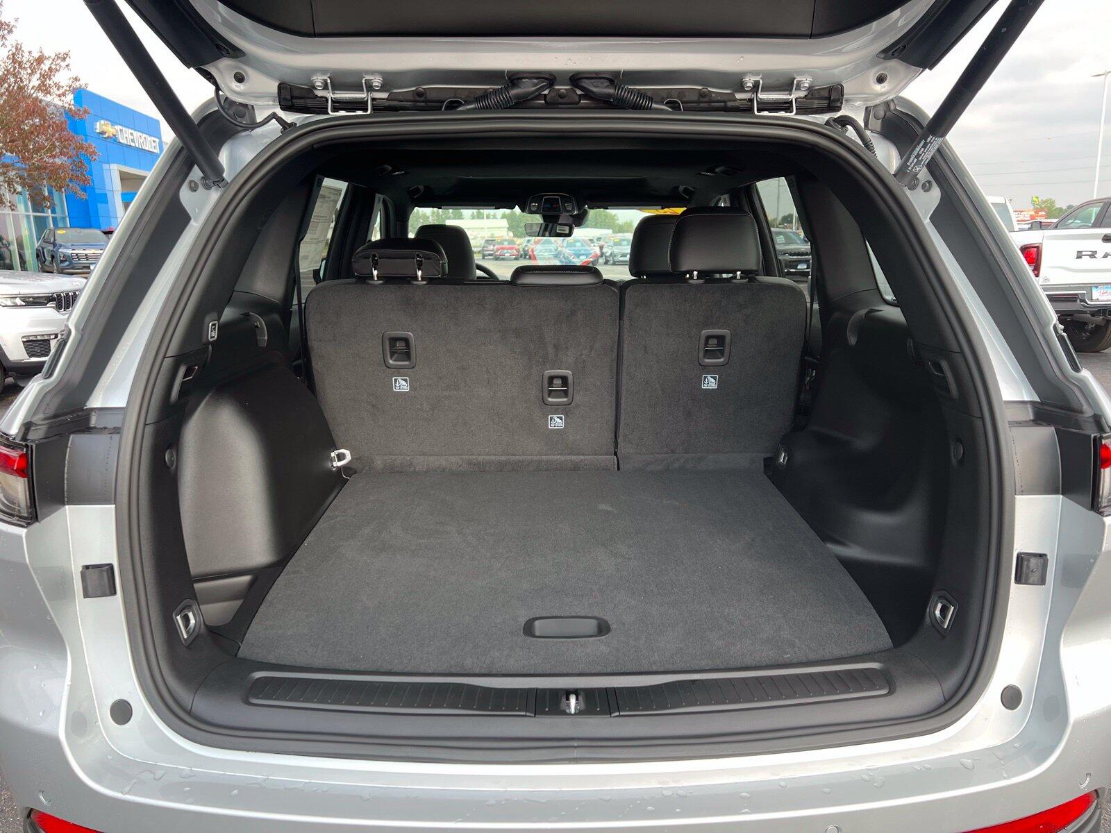 2025 Jeep Grand Cherokee Altitude - Photo 14