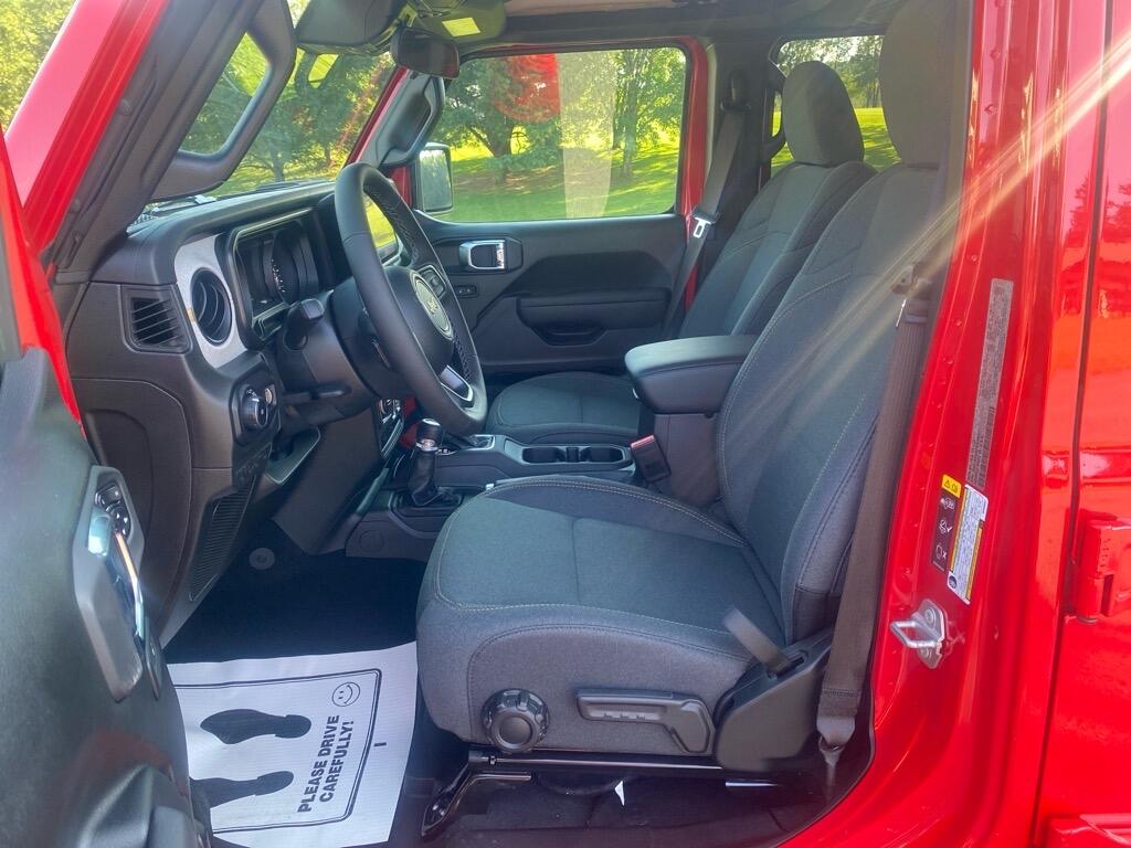 2025 Jeep Wrangler 4-Door Sport S - Photo 13
