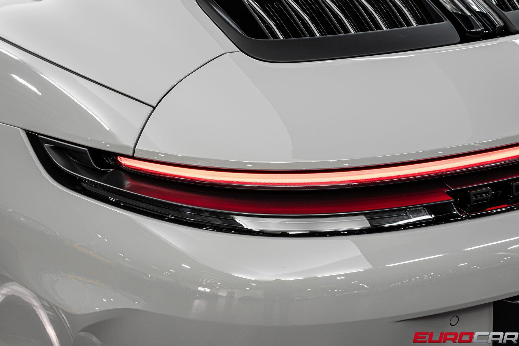 2026 Porsche 911 GTS - Photo 23