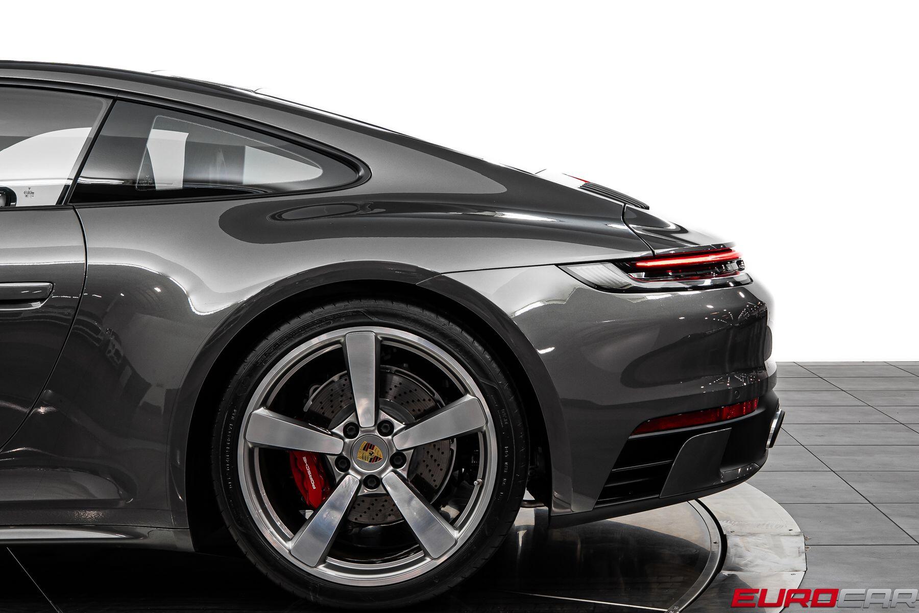2024 Porsche 911 Carrera 4S *SPORTDESIGN PACK * SUNROOF*Image 15