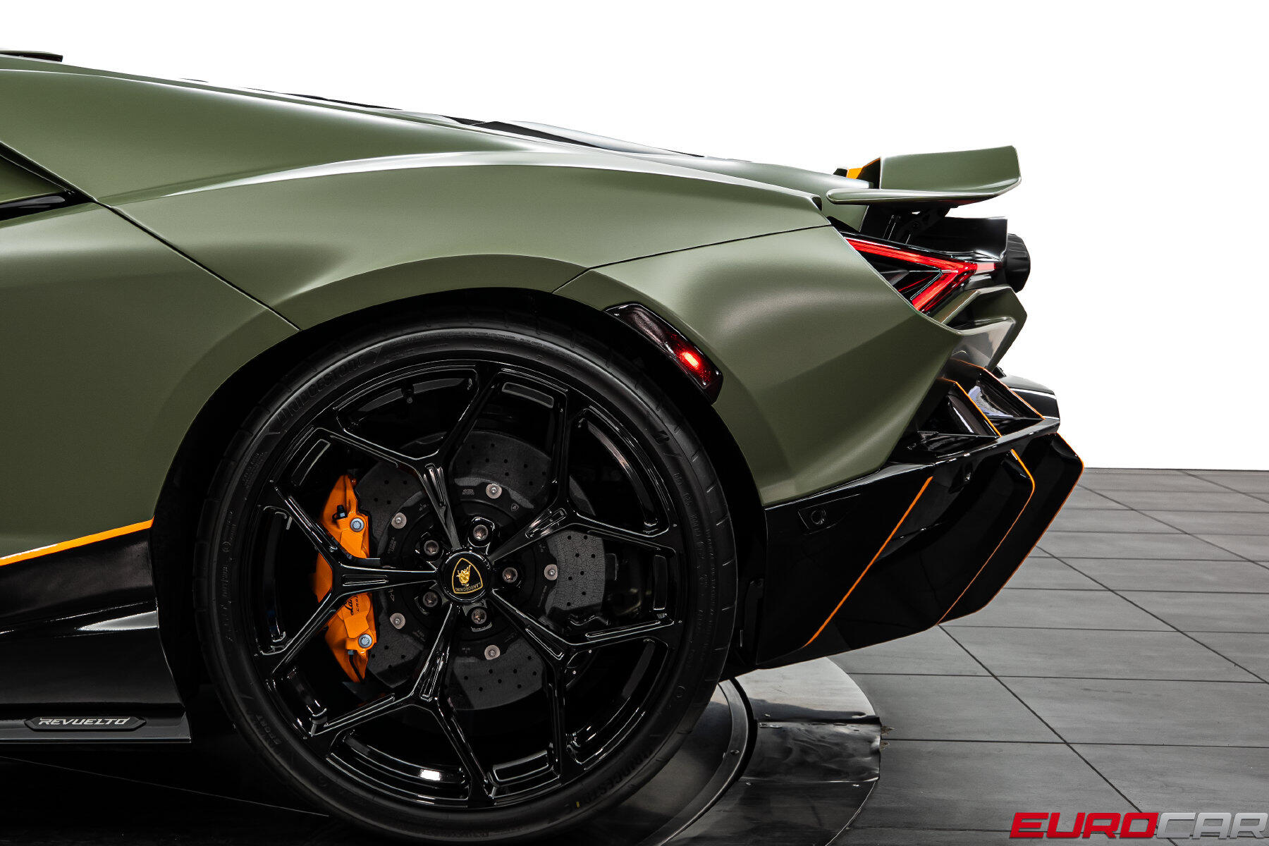 2025 Lamborghini Revuelto *SPECIAL FACTORY PAINT * RARE INTERIOR COLOR*Image 21