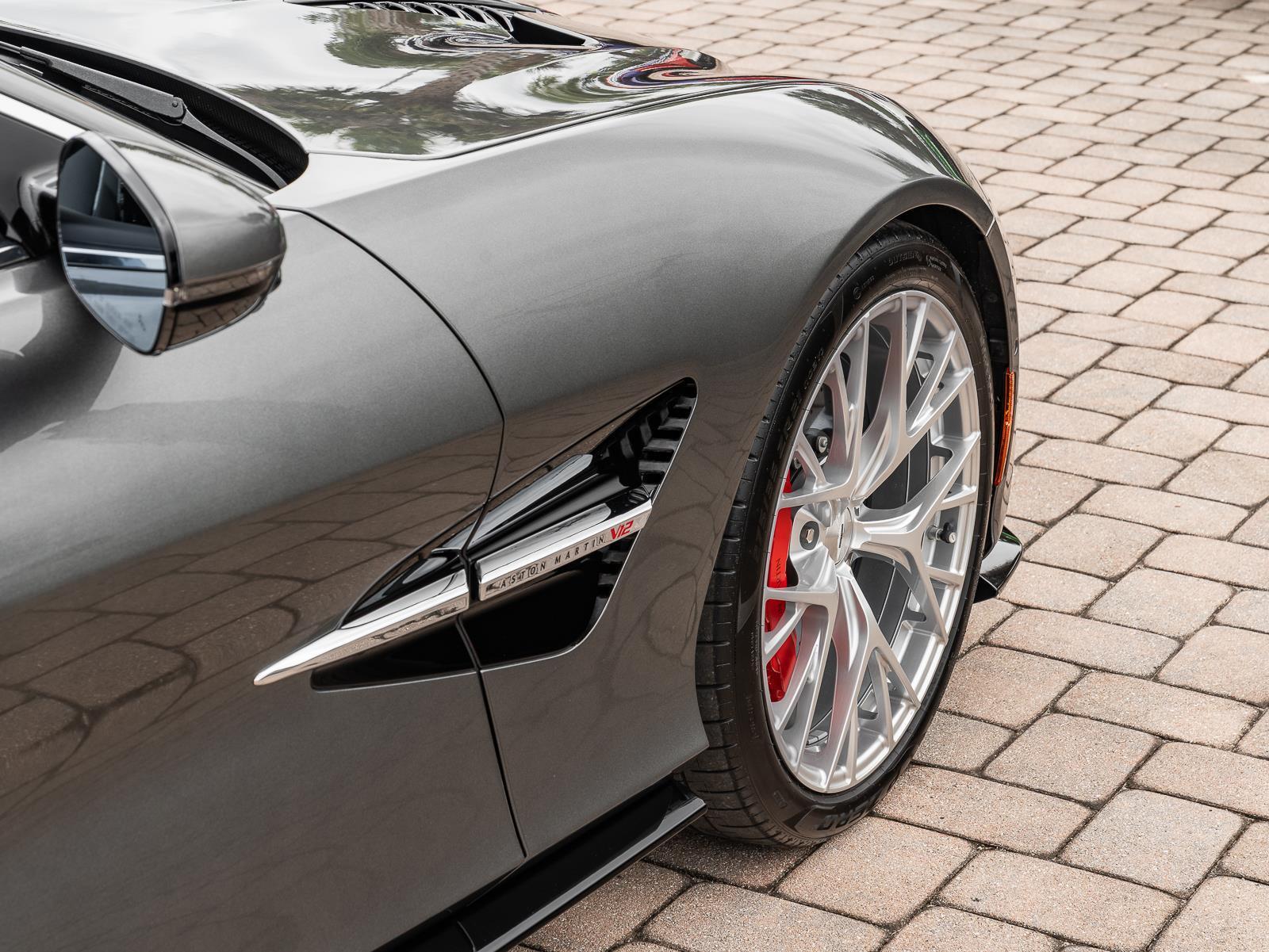 Used 2025 Aston Martin Vanquish Coupe